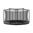 Stor rund BERG Favorit InGround trampolin med gråt kantdække og Comfort-net på lige stænger, set forfra på hvid baggrund